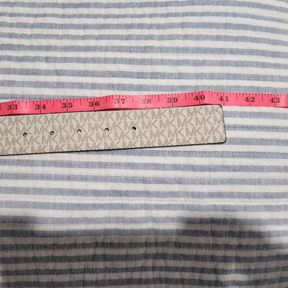 Sz large Michael Kors belt reversible - Picture 2 of 4